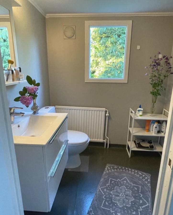 Mysig Stuga Naera Aestad Vingard & Spa Exteriér fotografie